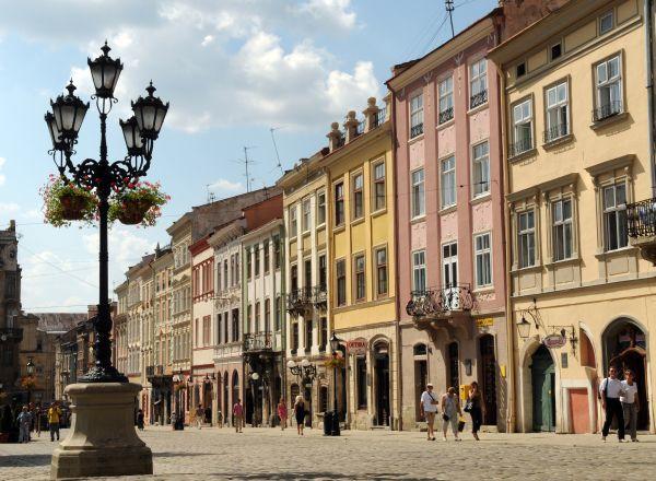 Romantic Apartment On Rynok Square With Air-Conditioning Lviv Ngoại thất bức ảnh