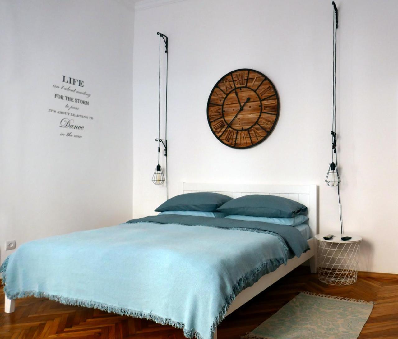 Romantic Apartment On Rynok Square With Air-Conditioning Lviv Ngoại thất bức ảnh