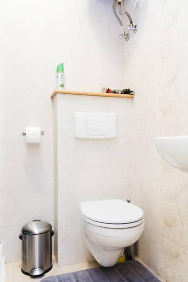 Romantic Apartment On Rynok Square With Air-Conditioning Lviv Phòng bức ảnh